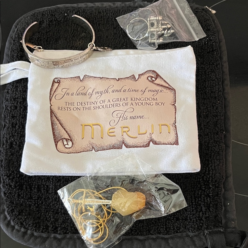 Fandom of the Month Merlin Jewelry Set with Pouch